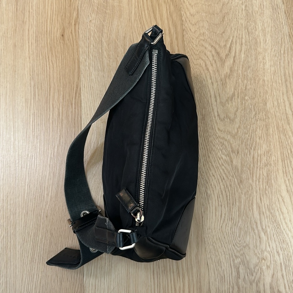 PRADA BLACK NYLON SHOULDER BAG Re-Edition 1995 - Picture 7 of 14
